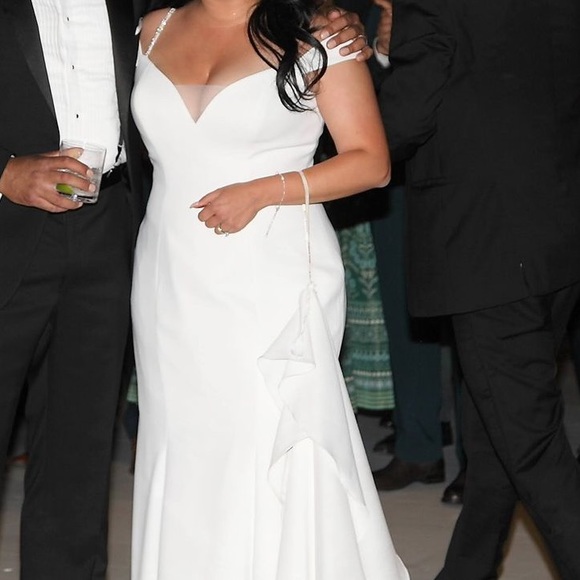 Maggie sottero wedding dress - Picture 2 of 5